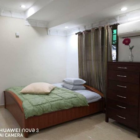 Ibu Home-To-Stay Pasir Gudang Exteriör bild