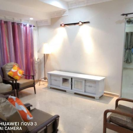 Ibu Home-To-Stay Pasir Gudang Exteriör bild