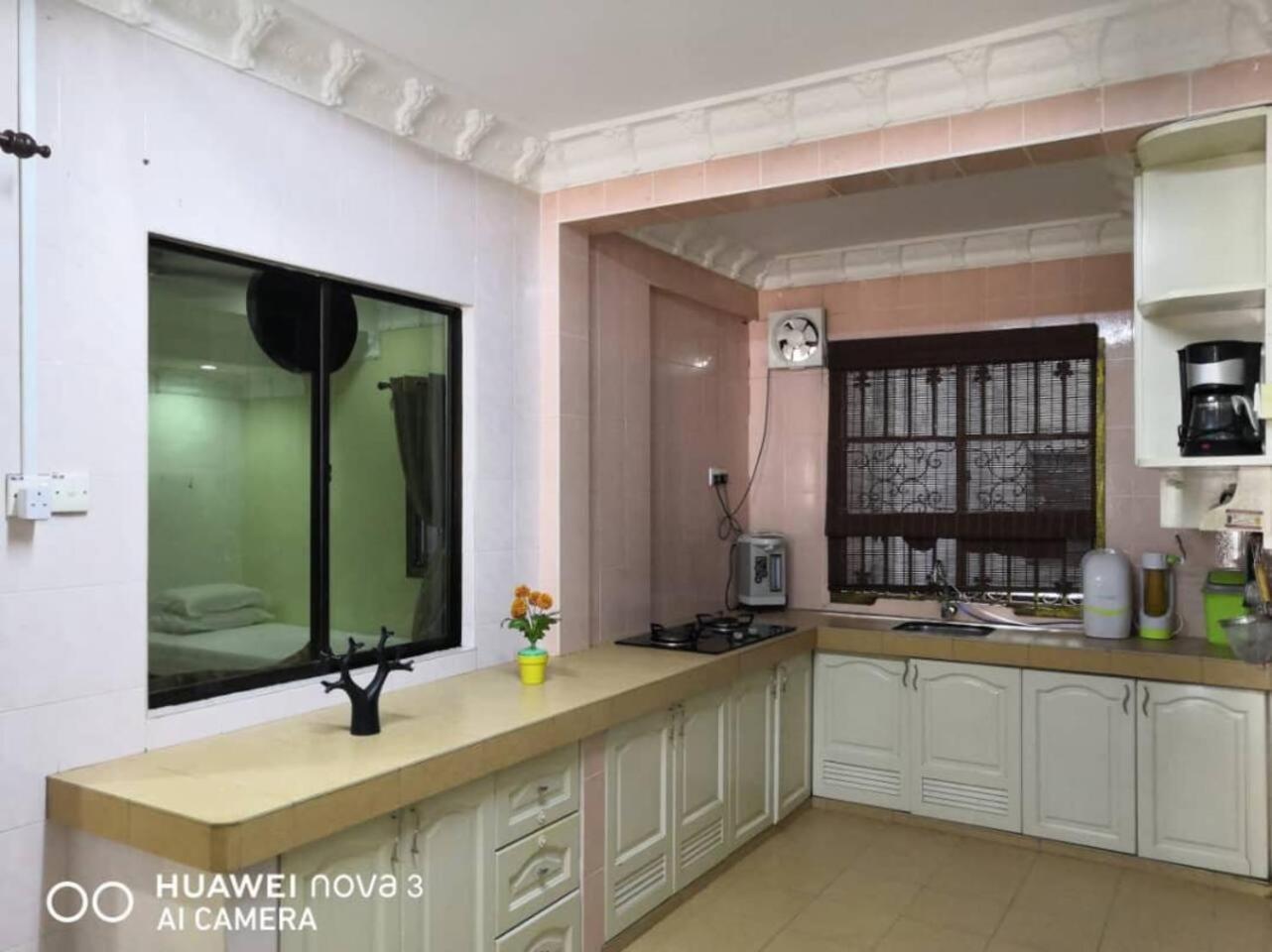 Ibu Home-To-Stay Pasir Gudang Exteriör bild
