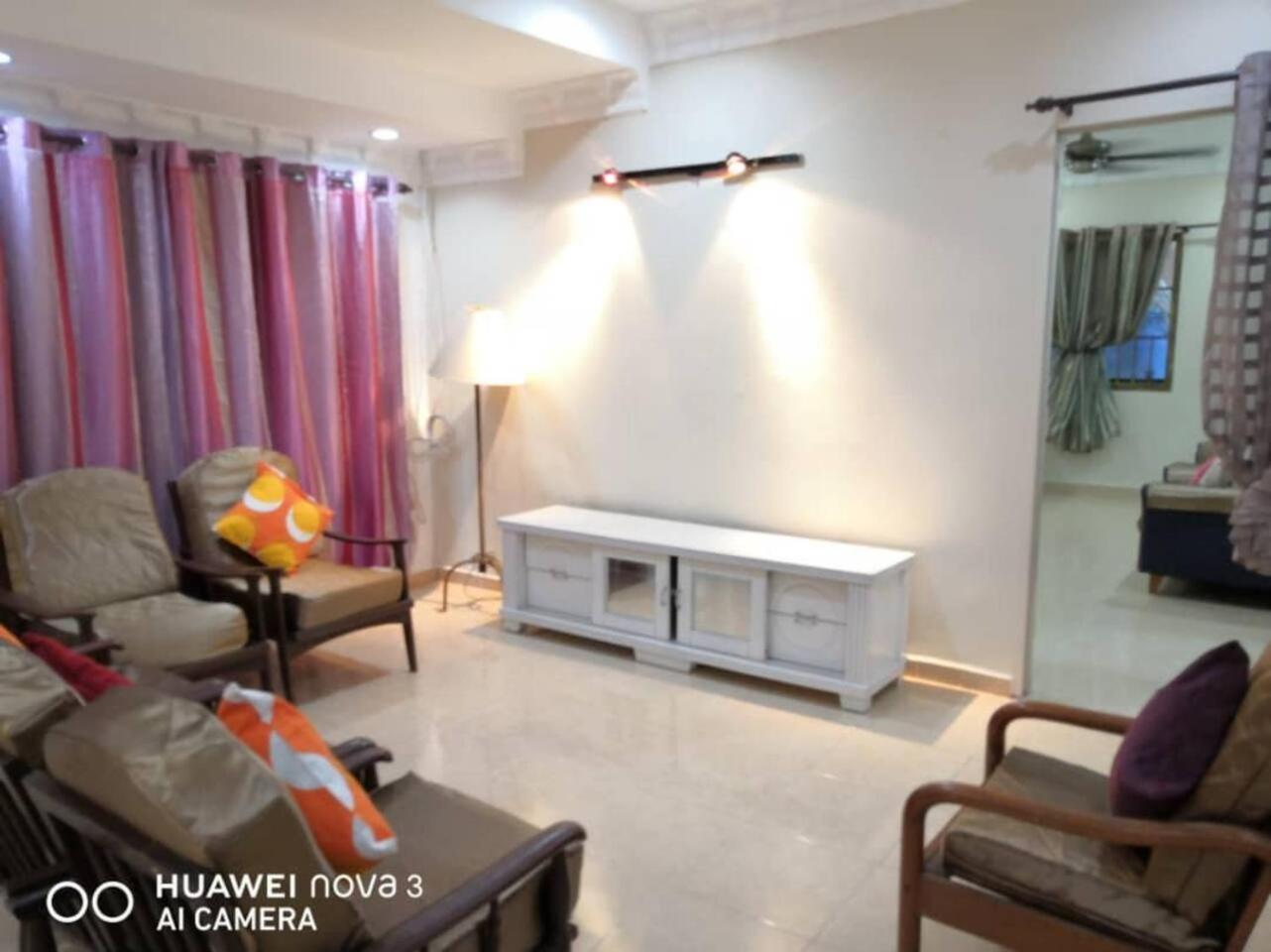 Ibu Home-To-Stay Pasir Gudang Exteriör bild