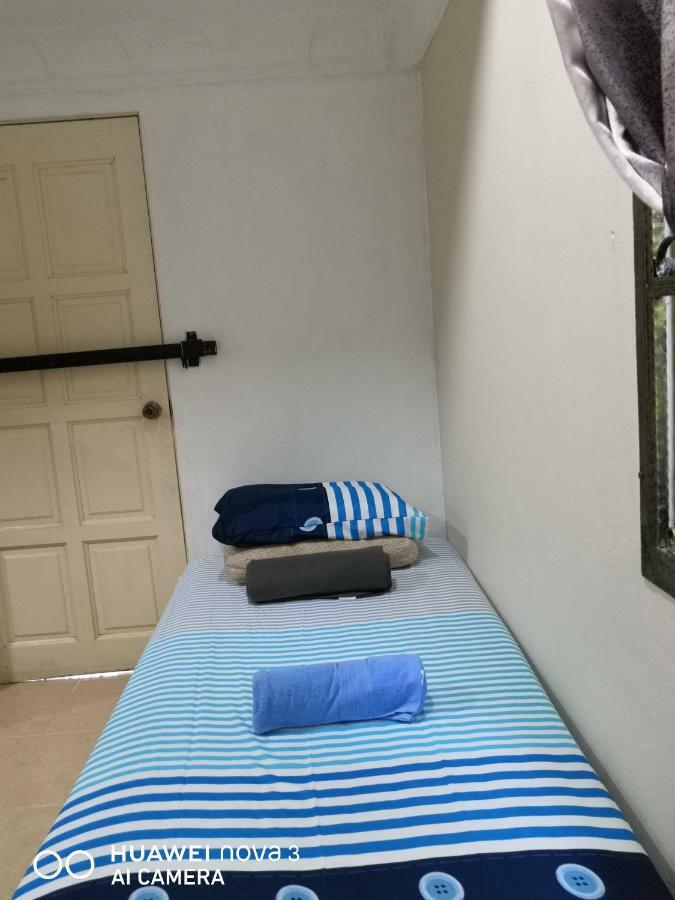 Ibu Home-To-Stay Pasir Gudang Exteriör bild